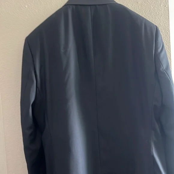 Classic Black Men's Tuxedo jacket size 40/34. Pants size 32 - Picture 3 of 10